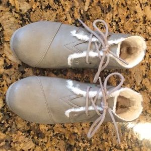 Girl’s Toms Wedge Boots - Size Y2
